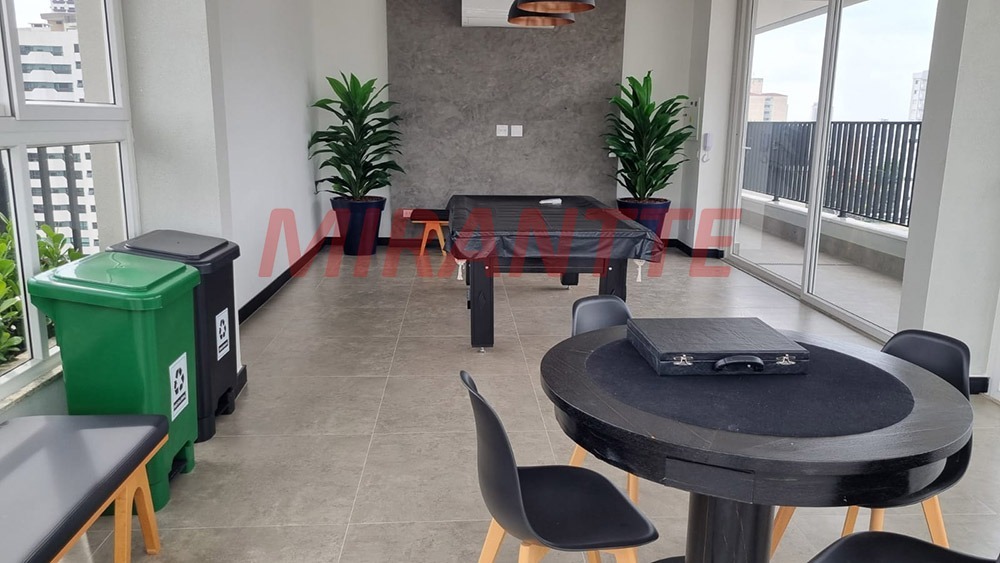 Apartamento de 45m² com 2 quartos em Santana