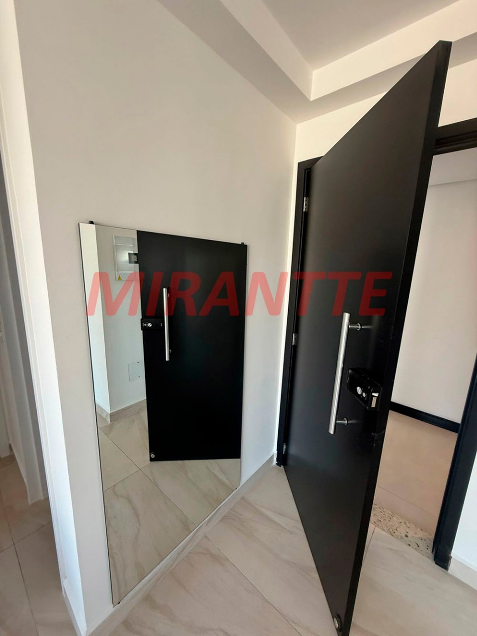 Apartamento de 45m² com 2 quartos em Santana