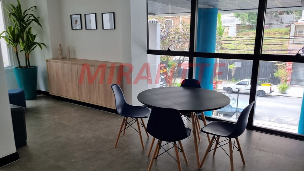 Apartamento de 45m² com 2 quartos em Santana