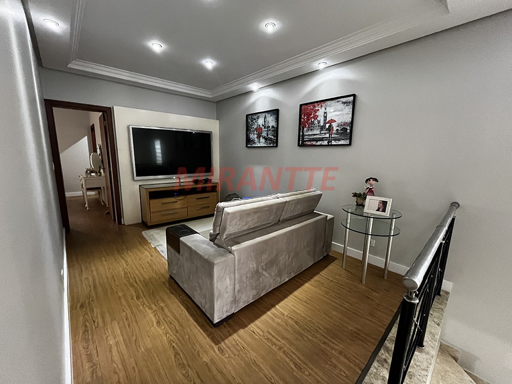Sobrado de 453m² com 4 quartos em Horto Florestal