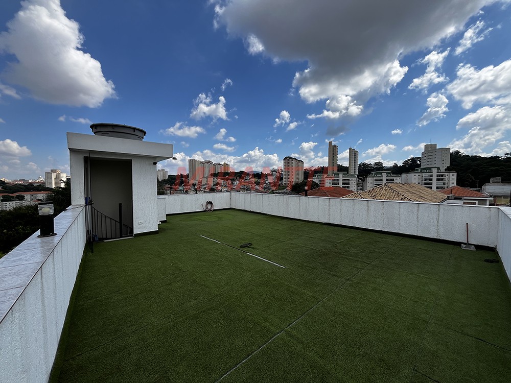 Sobrado de 453m² com 4 quartos em Horto Florestal