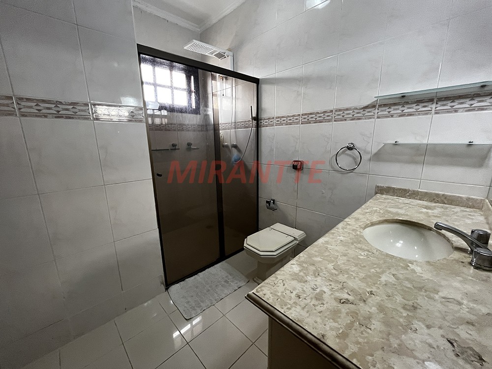 Sobrado de 453m² com 4 quartos em Horto Florestal