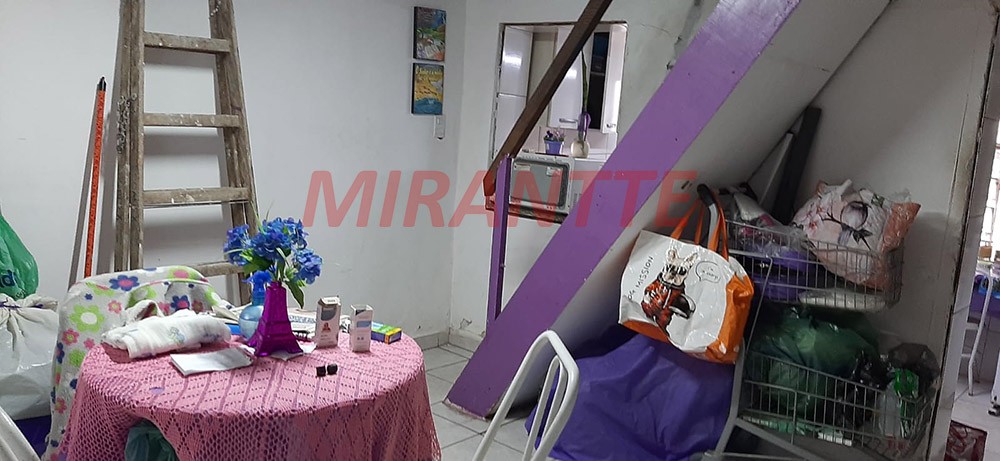 Sobrado de 70m² com 3 quartos em Vila Mazzei