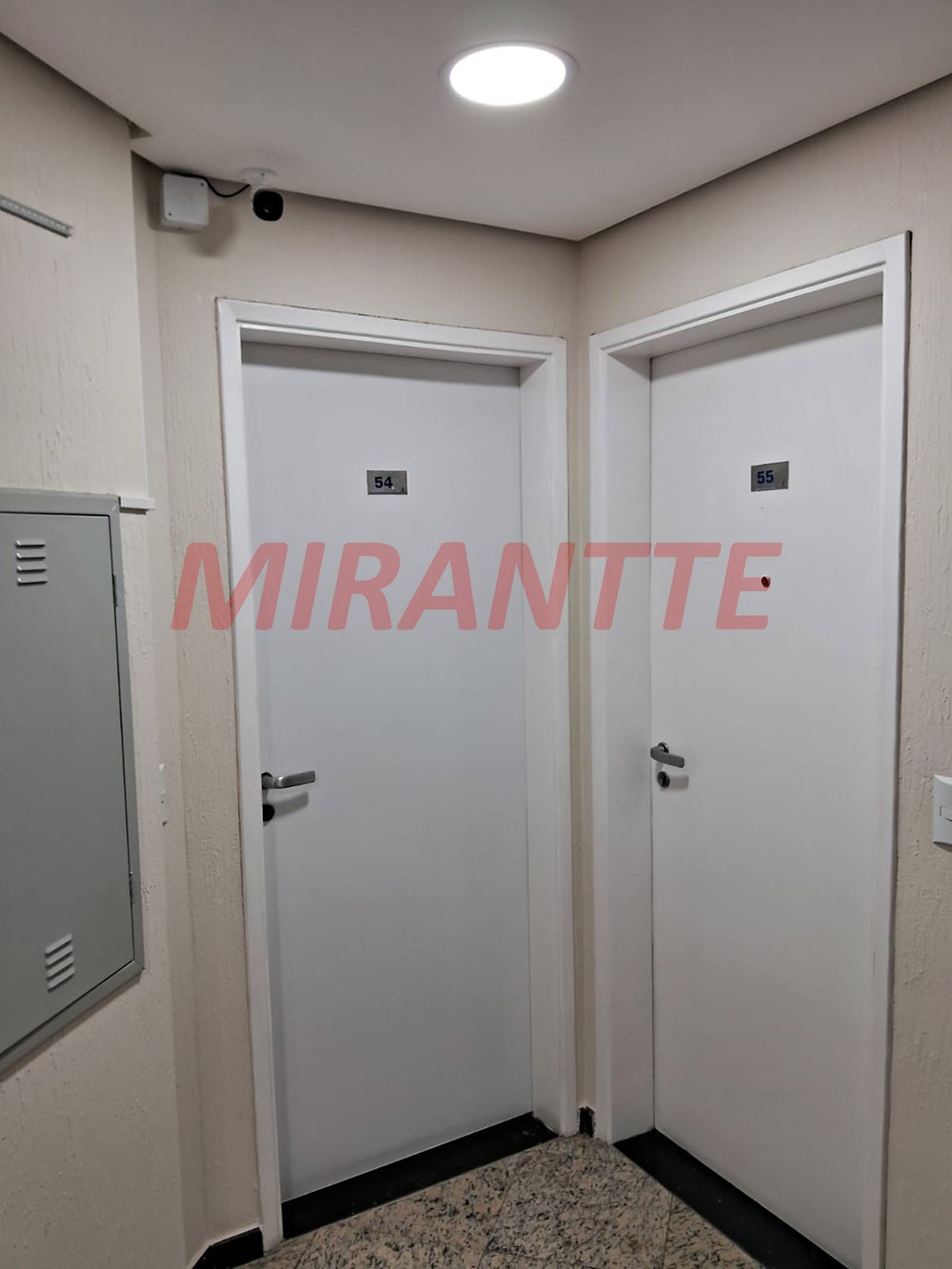 Conjunto comercial de 40m² em Água Fria