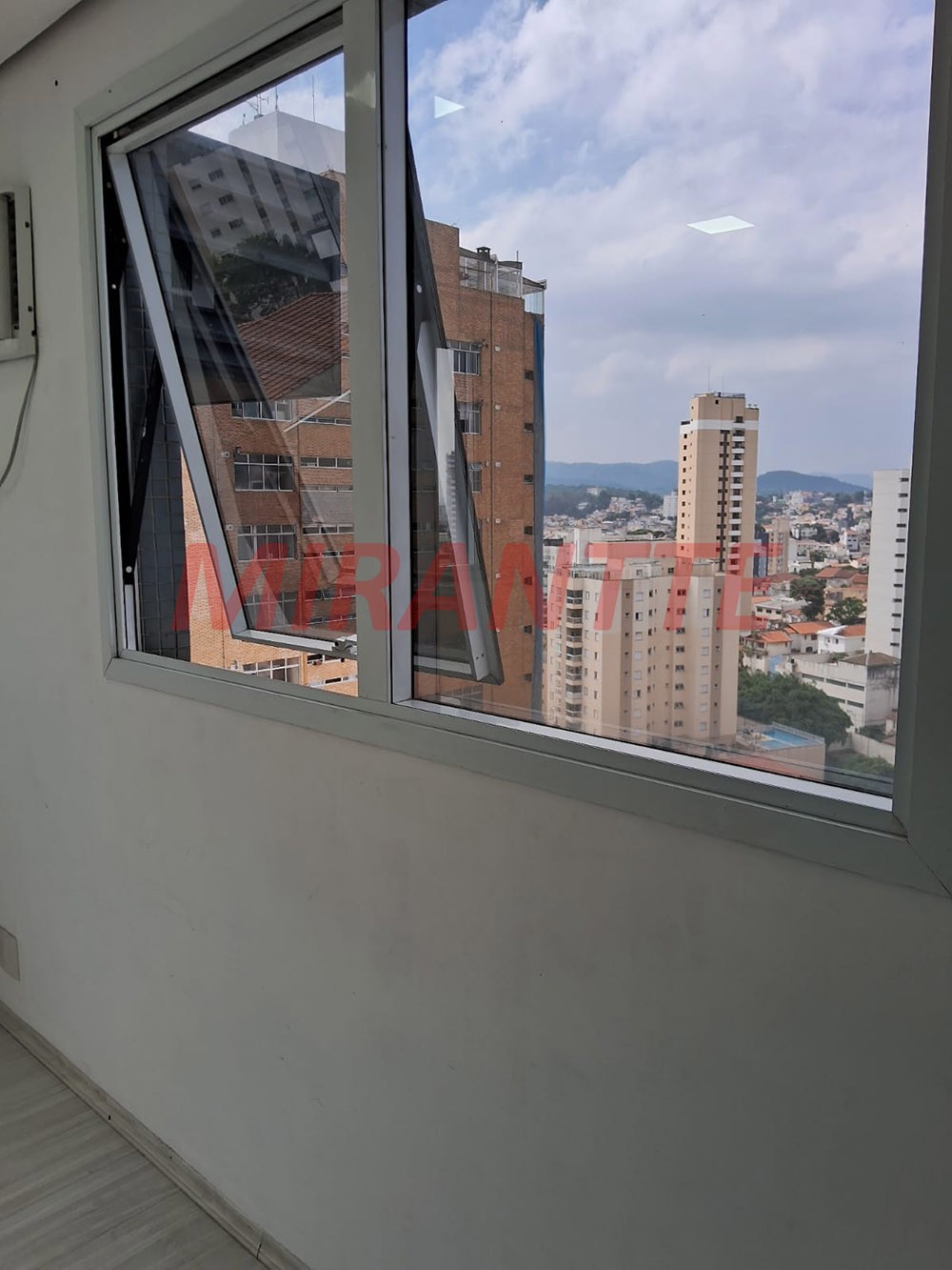Conjunto comercial de 40m² em Água Fria