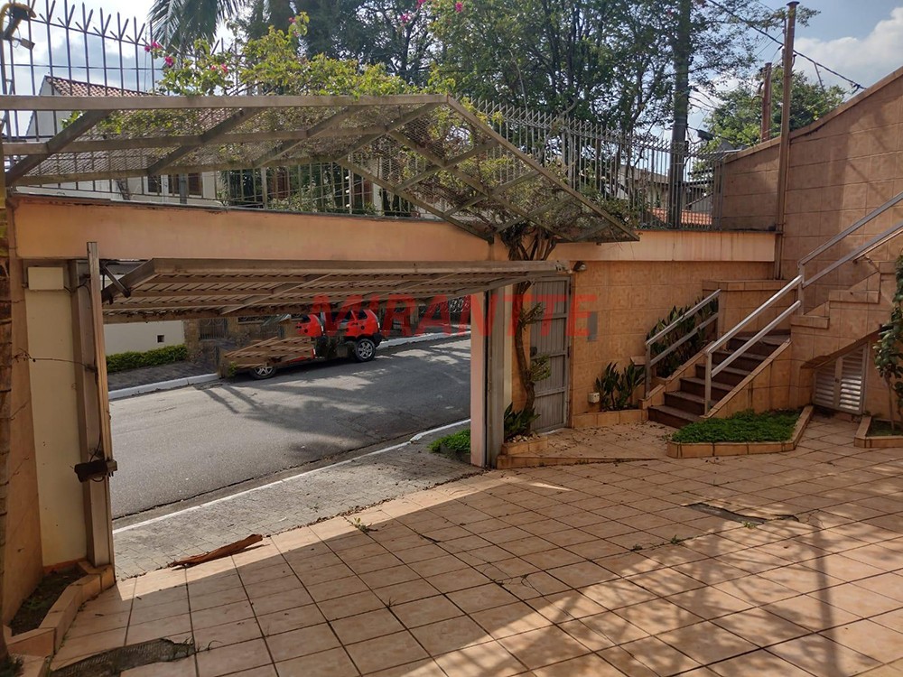 Sobrado de 280m² com 3 quartos em Jardim Entre Serras