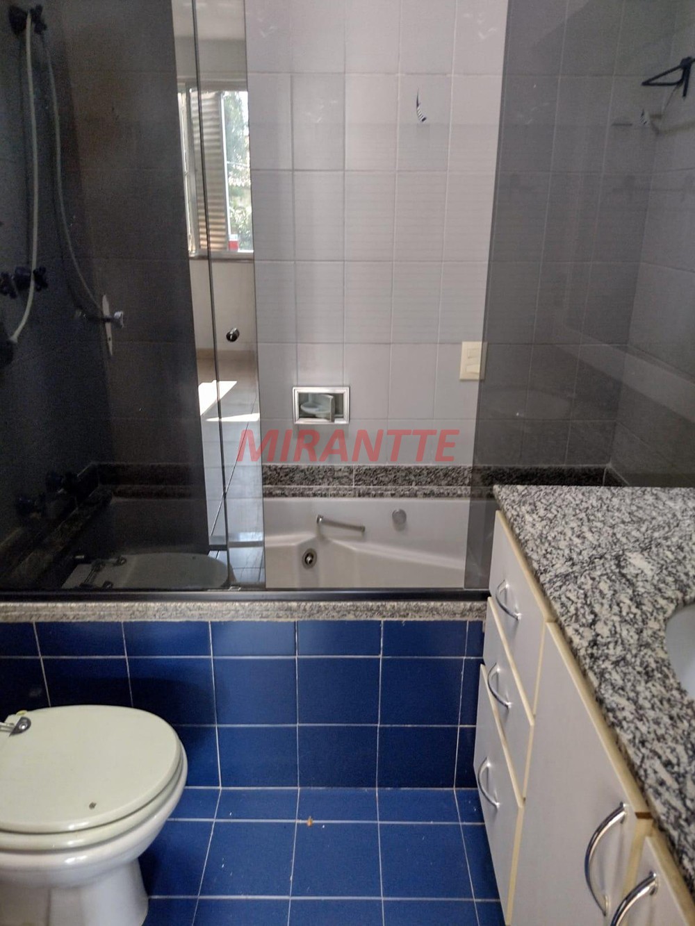 Sobrado de 280m² com 3 quartos em Jardim Entre Serras