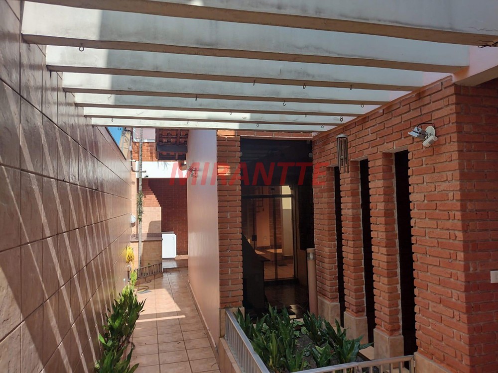 Sobrado de 280m² com 3 quartos em Jardim Entre Serras