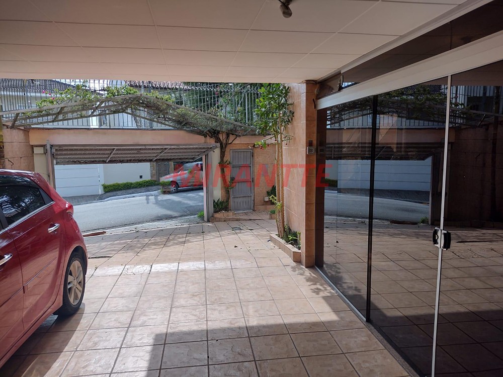 Sobrado de 280m² com 3 quartos em Jardim Entre Serras