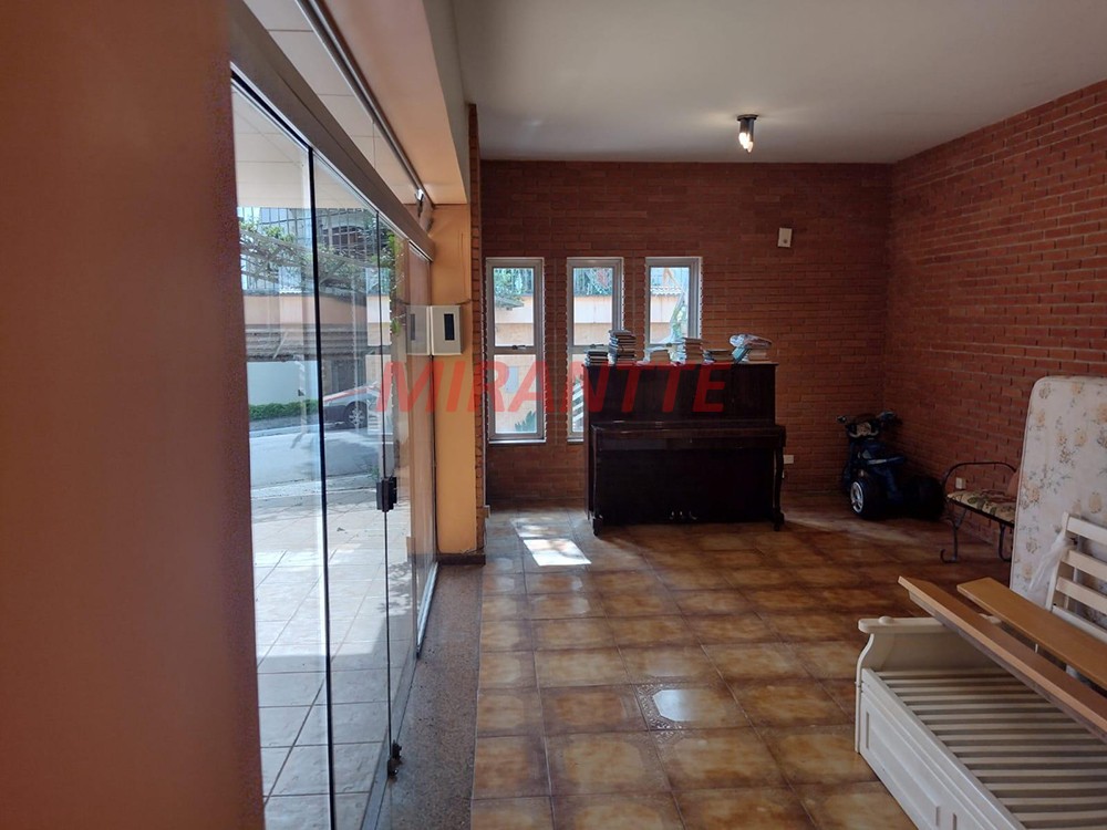 Sobrado de 280m² com 3 quartos em Jardim Entre Serras