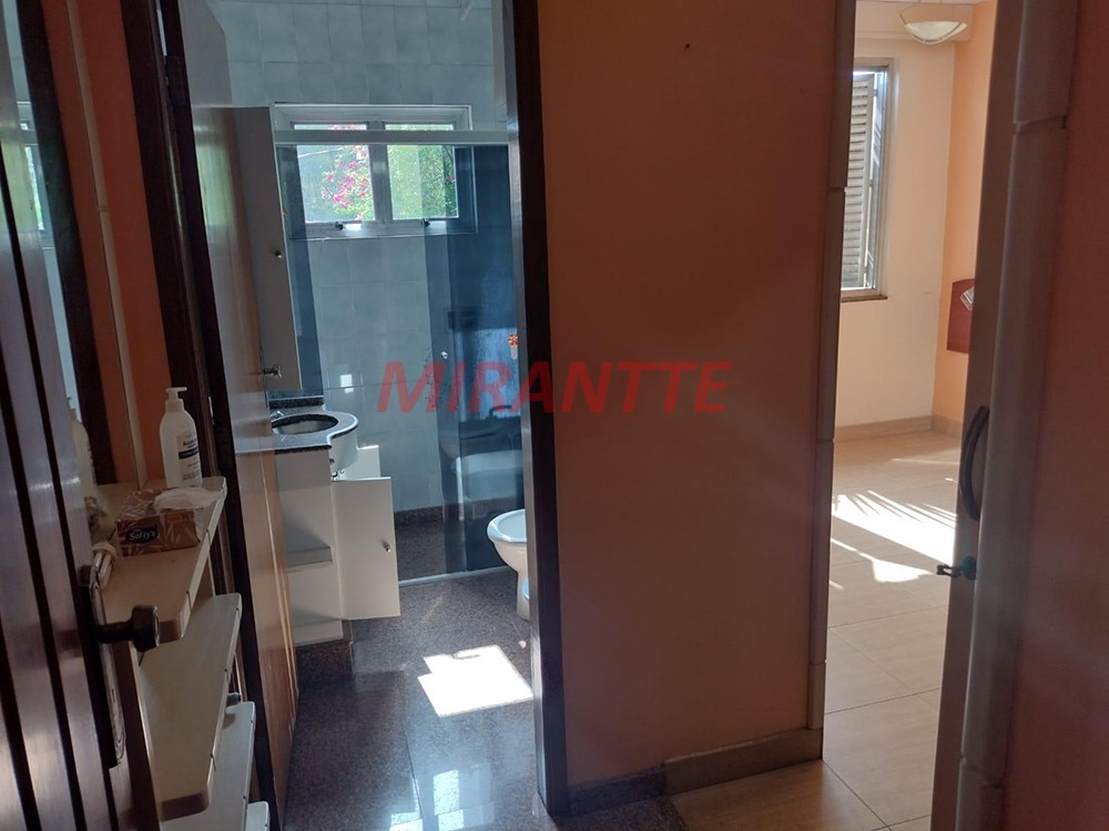Sobrado de 280m² com 3 quartos em Jardim Entre Serras