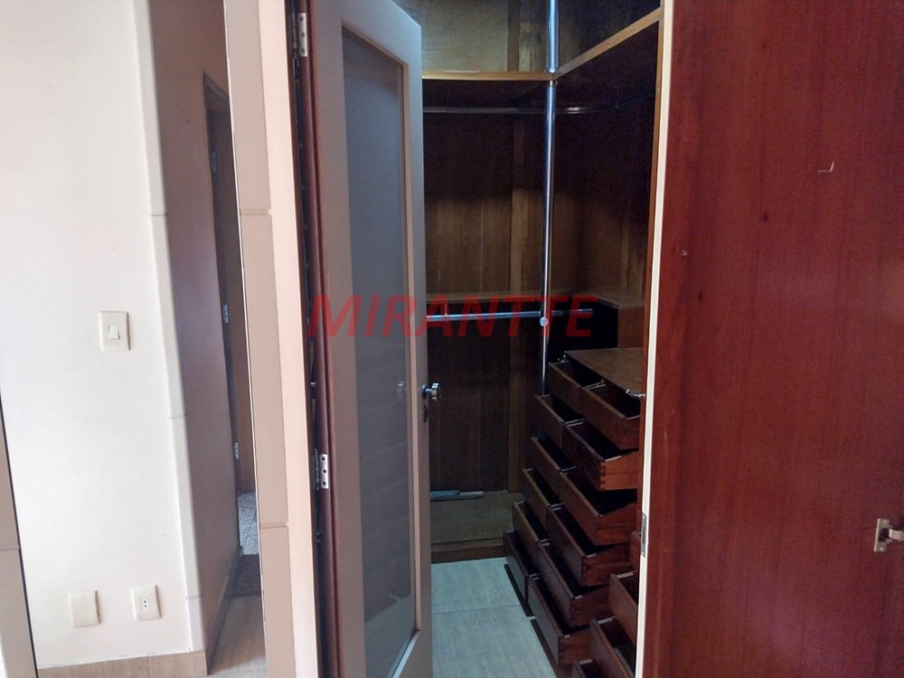 Sobrado de 280m² com 3 quartos em Jardim Entre Serras