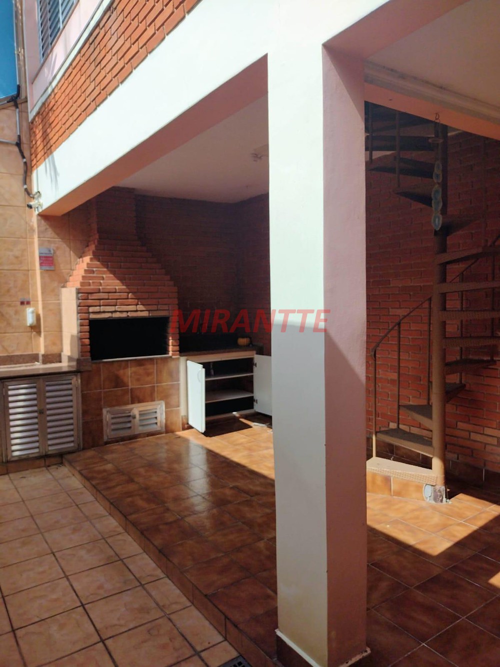 Sobrado de 280m² com 3 quartos em Jardim Entre Serras