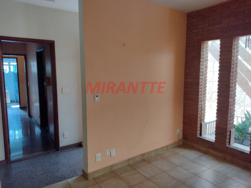 Sobrado de 280m² com 3 quartos em Jardim Entre Serras