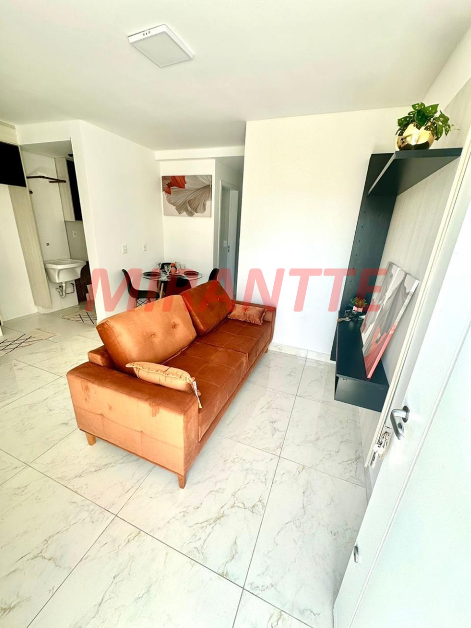 Apartamento de 40m² com 2 quartos em Vila Isolina Mazzei