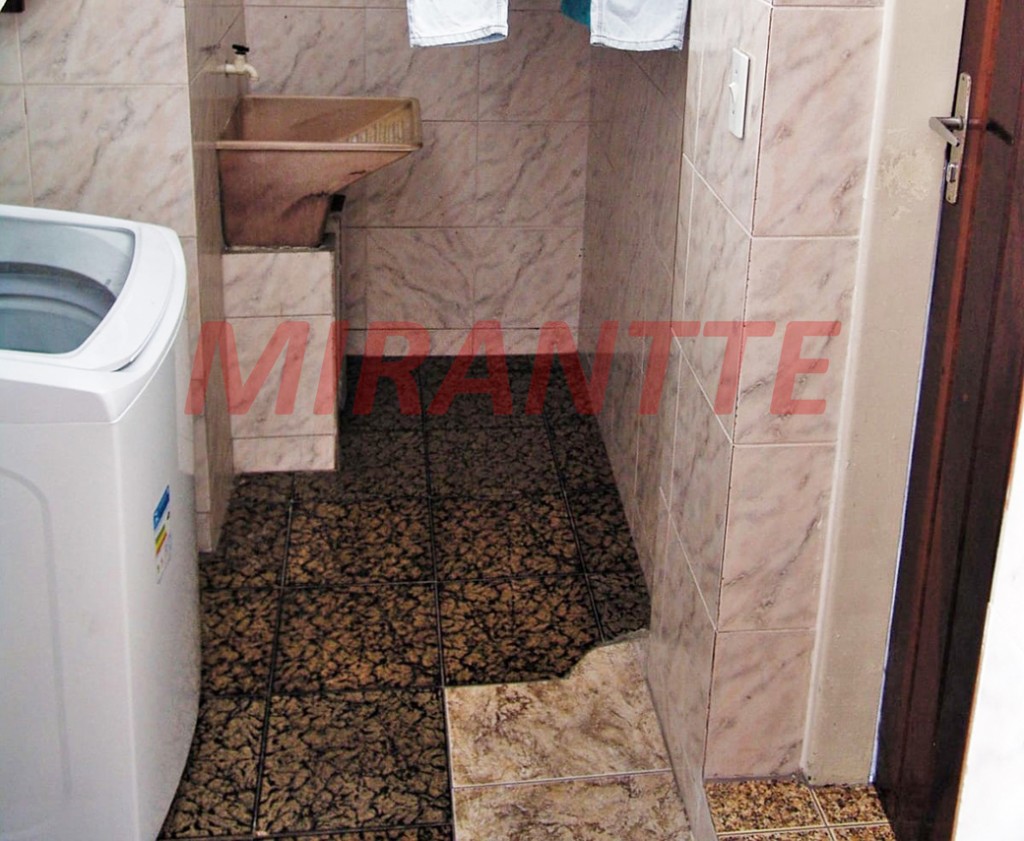 Sobrado de 188m² com 3 quartos em Jardim Japão