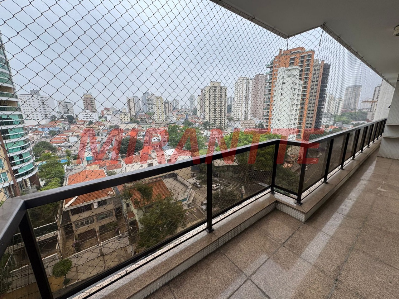 Apartamento com 3 quartos em Santana