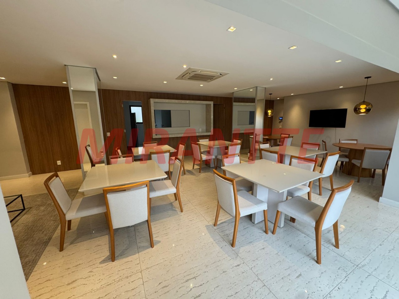 Apartamento com 3 quartos em Santana