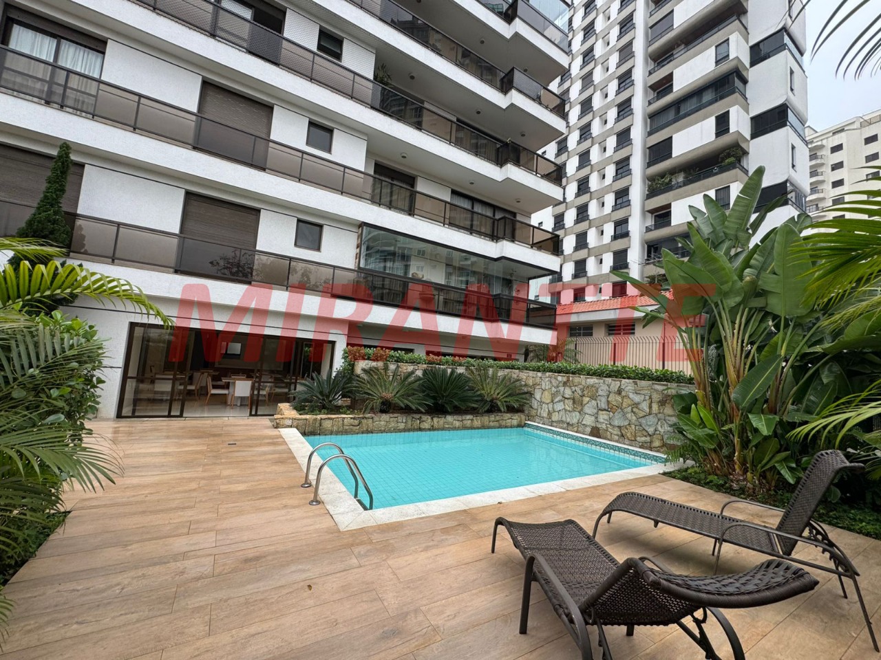 Apartamento com 3 quartos em Santana