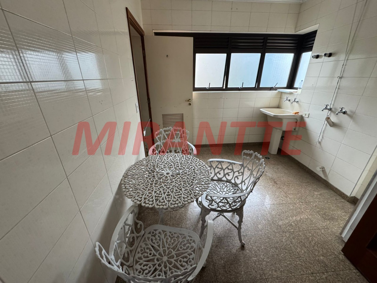 Apartamento com 3 quartos em Santana