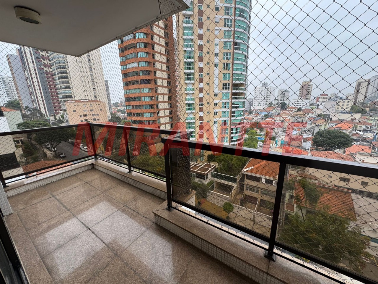 Apartamento com 3 quartos em Santana