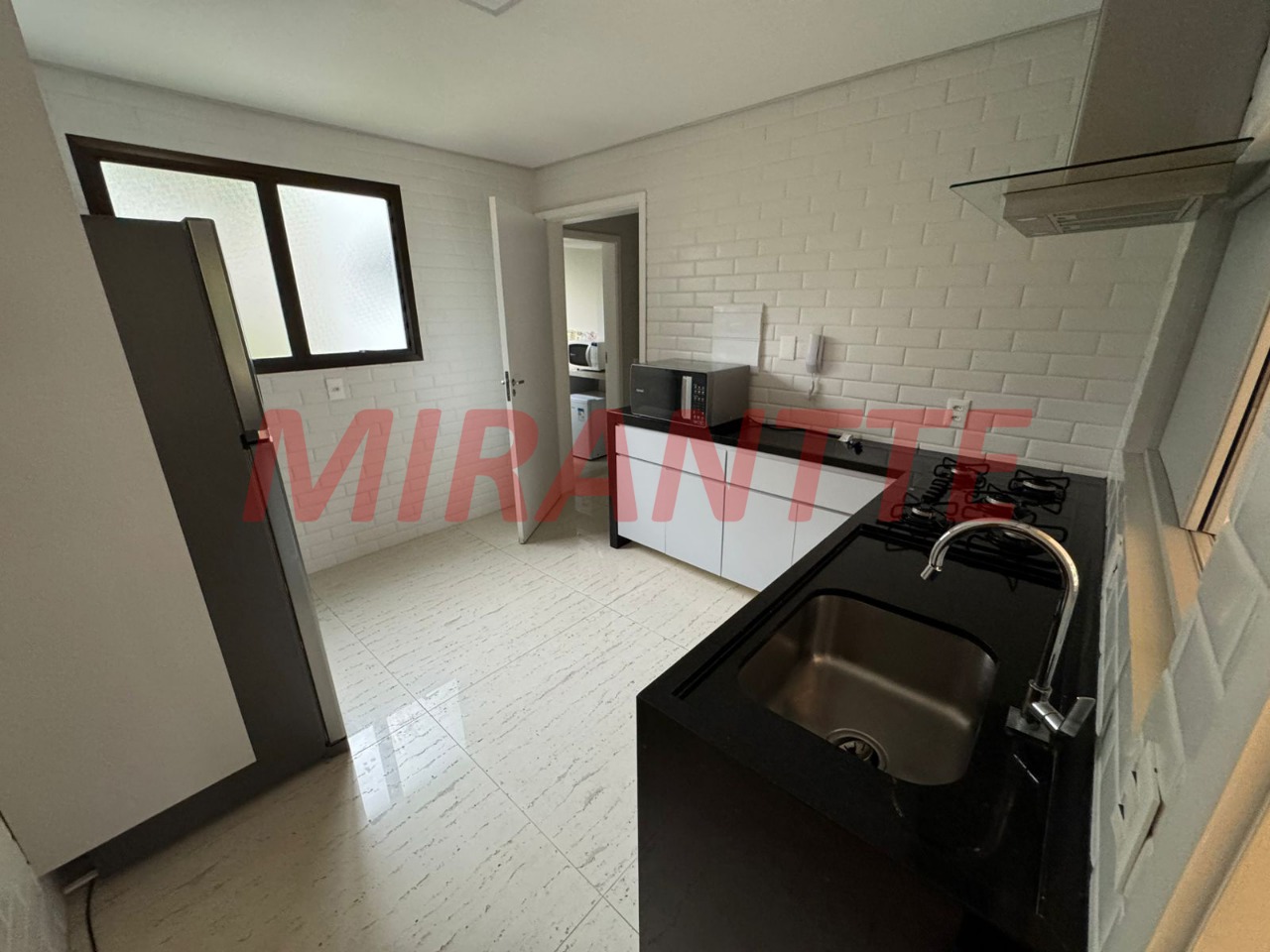Apartamento com 3 quartos em Santana