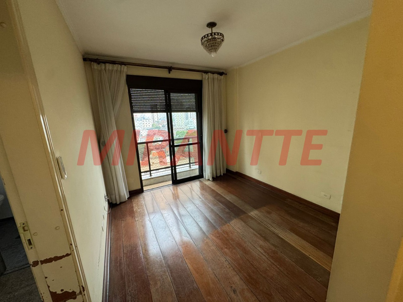 Apartamento com 3 quartos em Santana