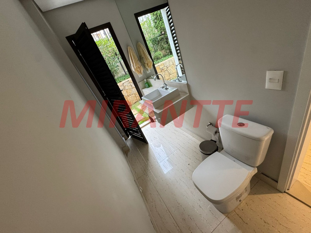 Apartamento com 3 quartos em Santana