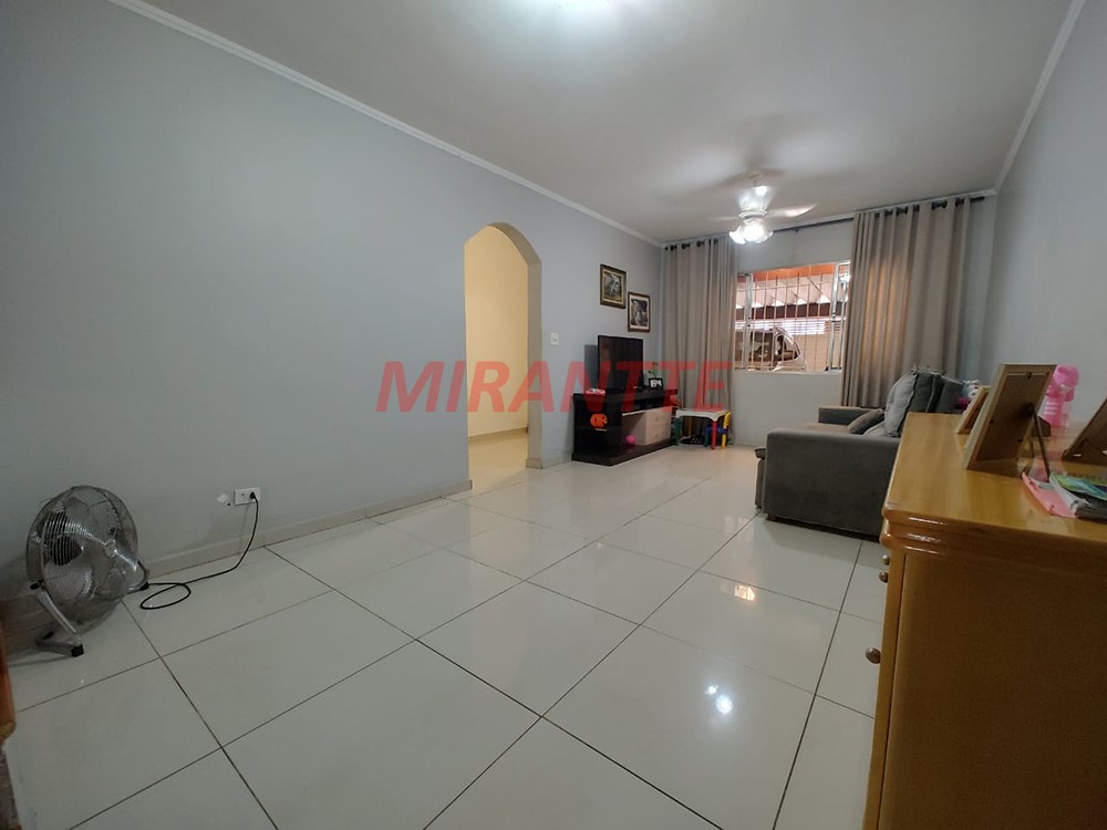 Sobrado de 102m² com 3 quartos em Vila Rica