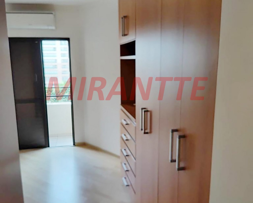 Apartamento de 80m² com 3 quartos em Santana