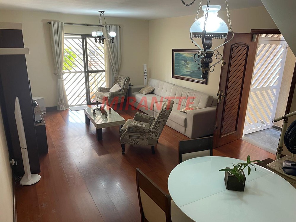 Sobrado de 197m² com 3 quartos em Chora Menino