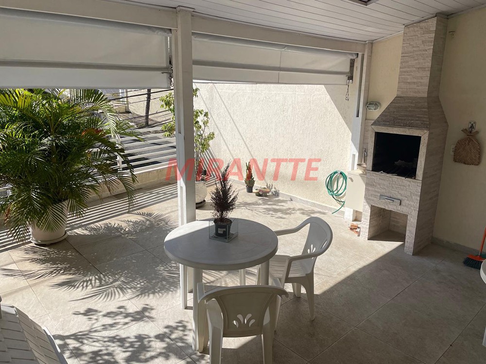 Sobrado de 197m² com 3 quartos em Chora Menino