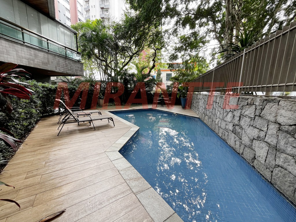 Apartamento de 209m² com 4 quartos em Santana
