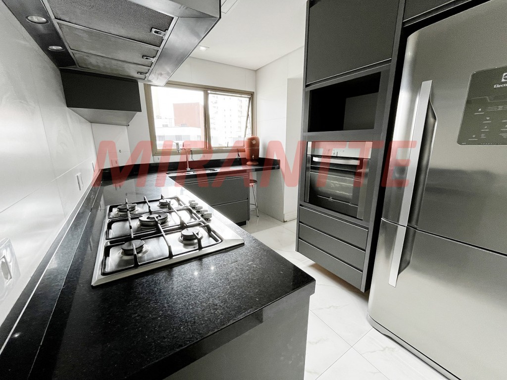 Apartamento de 209m² com 4 quartos em Santana