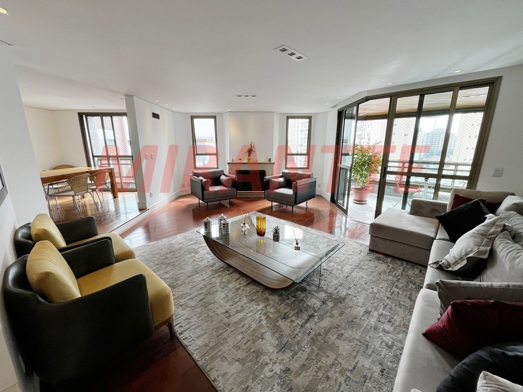 Apartamento de 209m² com 4 quartos em Santana