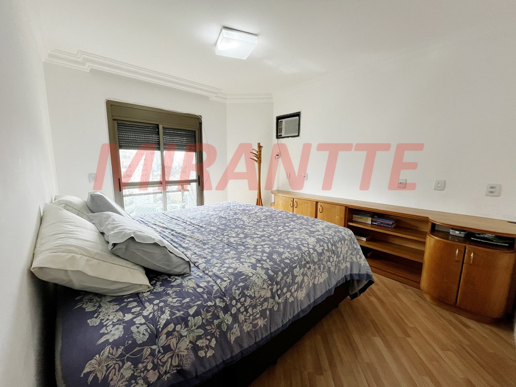 Apartamento de 209m² com 4 quartos em Santana