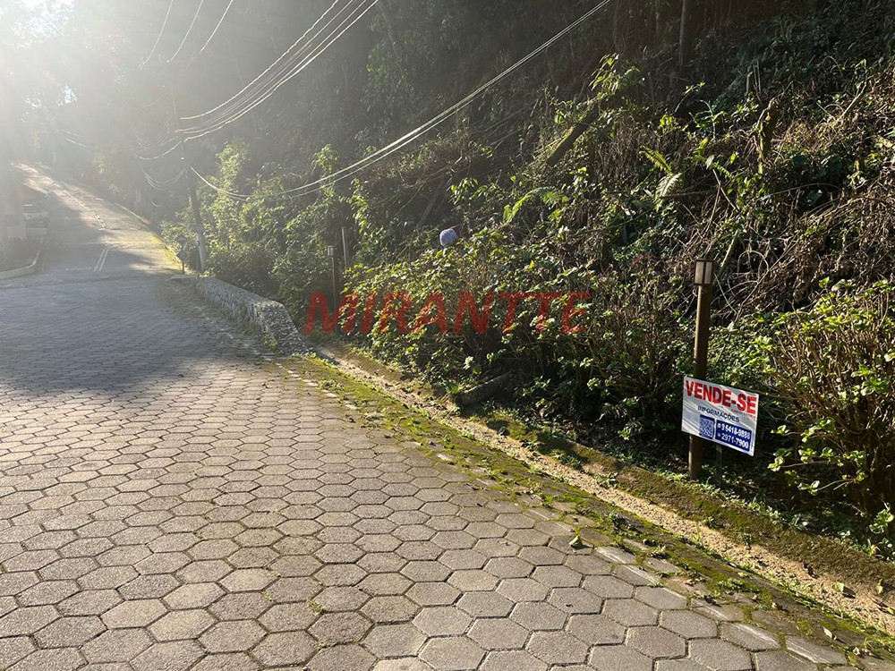 Terreno de 1209m² em Serra Da Cantareira