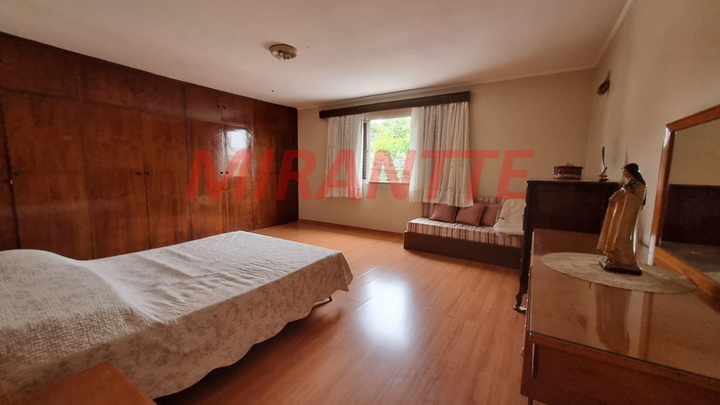 Sobrado de 153m² com 3 quartos em Jaçana