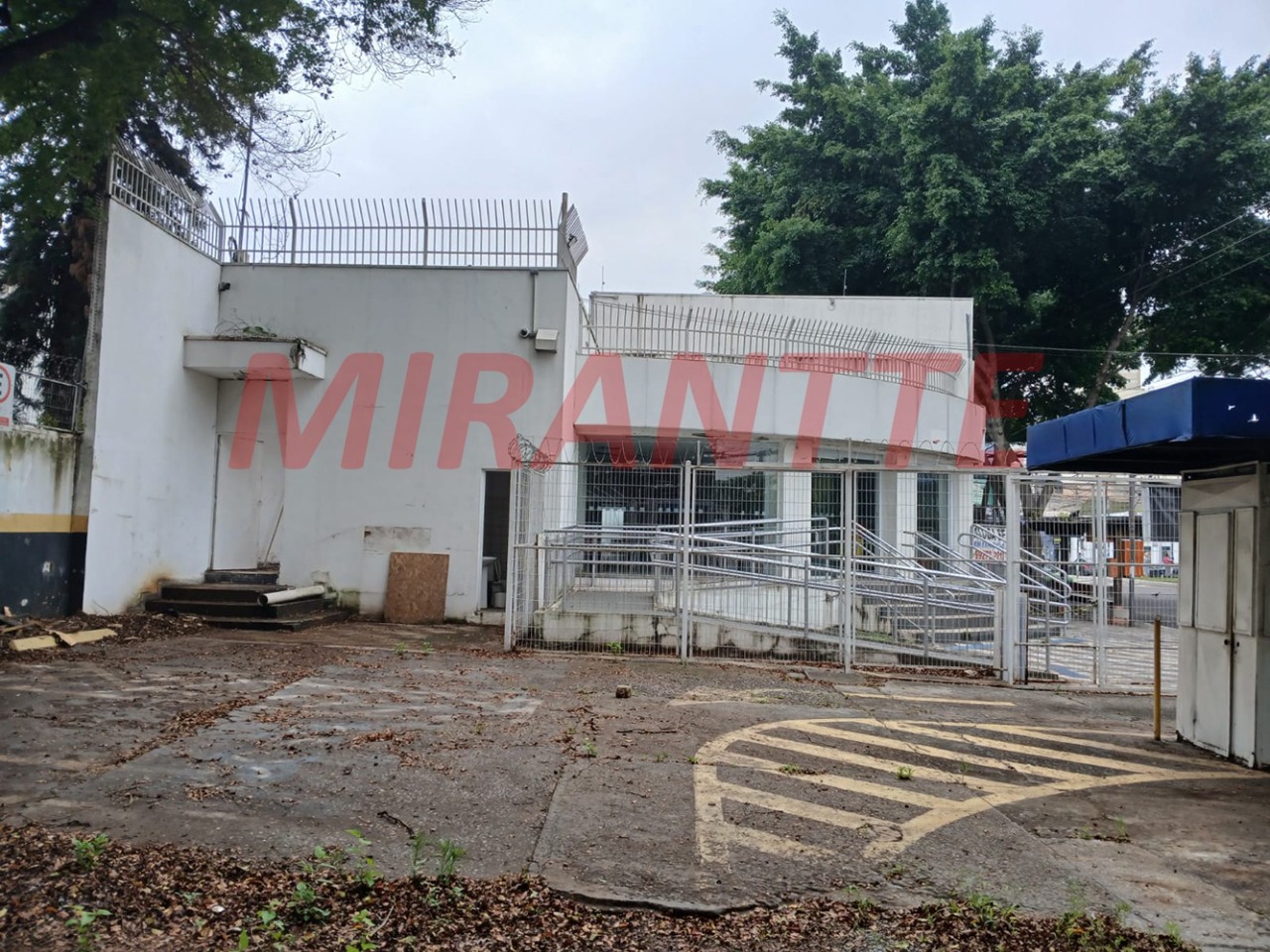 Comercial de 565m² em Santana