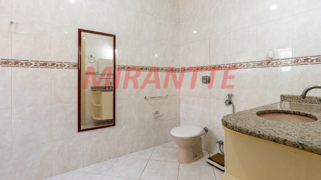 Sobrado de 199m² com 3 quartos em Vila Mazzei