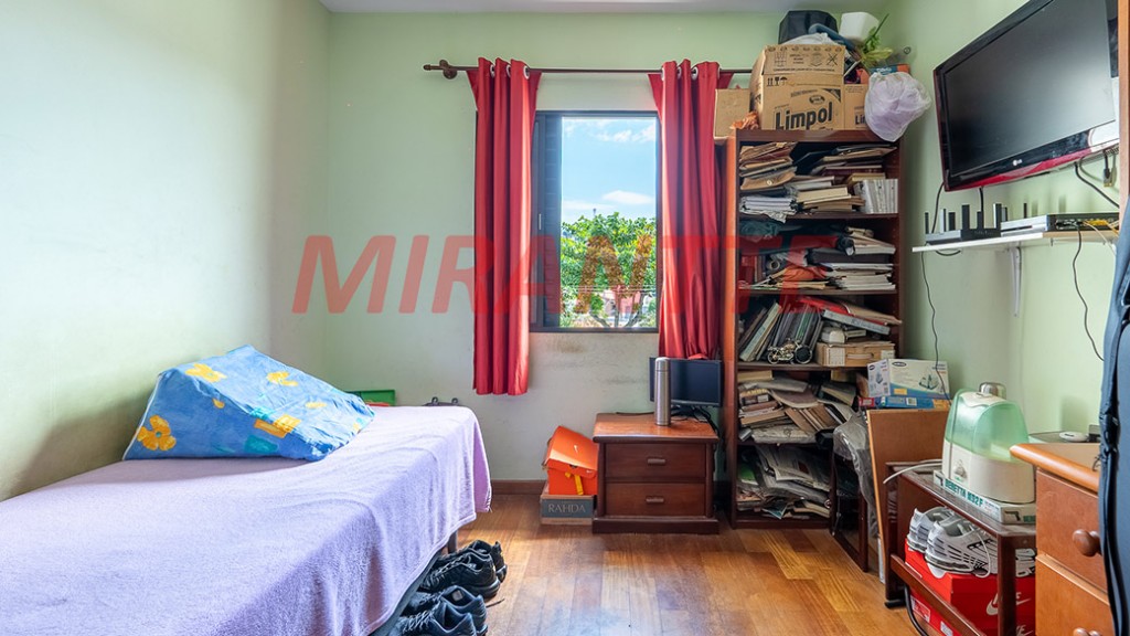 Sobrado de 199m² com 3 quartos em Vila Mazzei