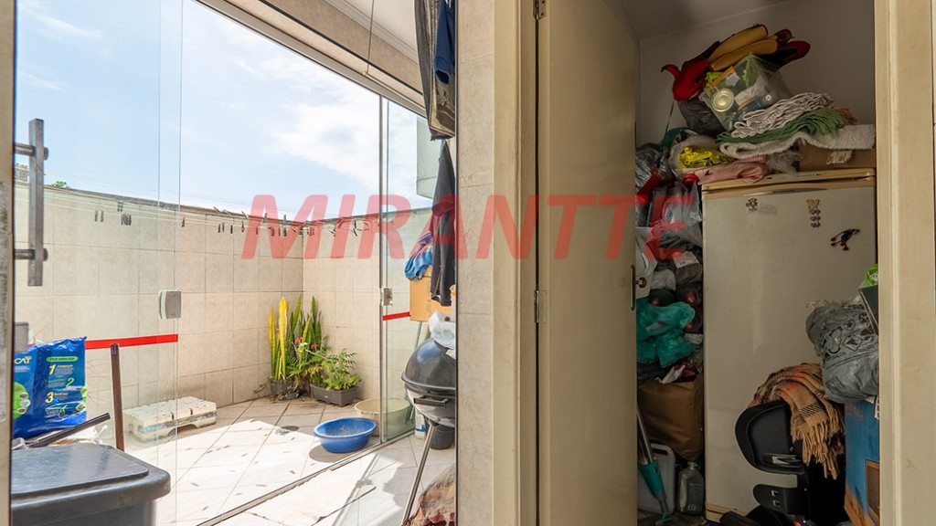 Sobrado de 199m² com 3 quartos em Vila Mazzei