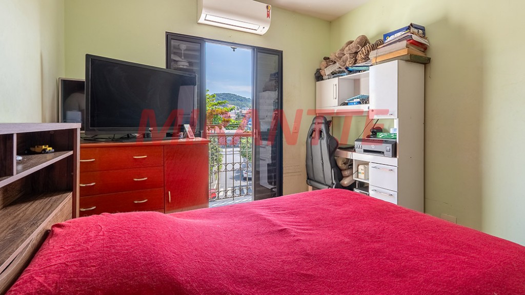 Sobrado de 199m² com 3 quartos em Vila Mazzei