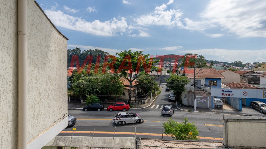 Sobrado de 199m² com 3 quartos em Vila Mazzei