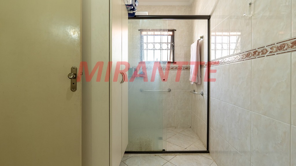 Sobrado de 199m² com 3 quartos em Vila Mazzei