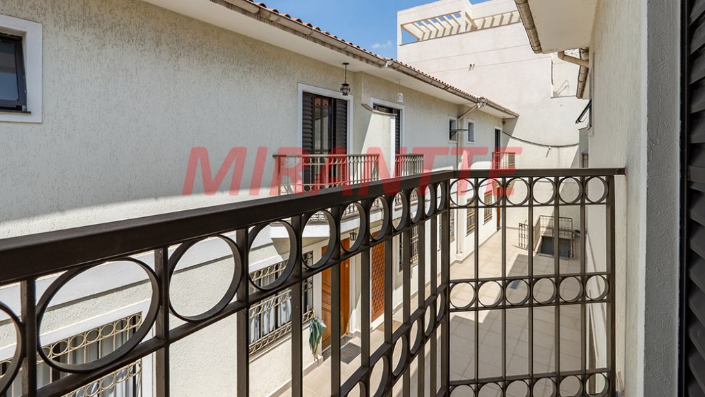 Sobrado de 199m² com 3 quartos em Vila Mazzei