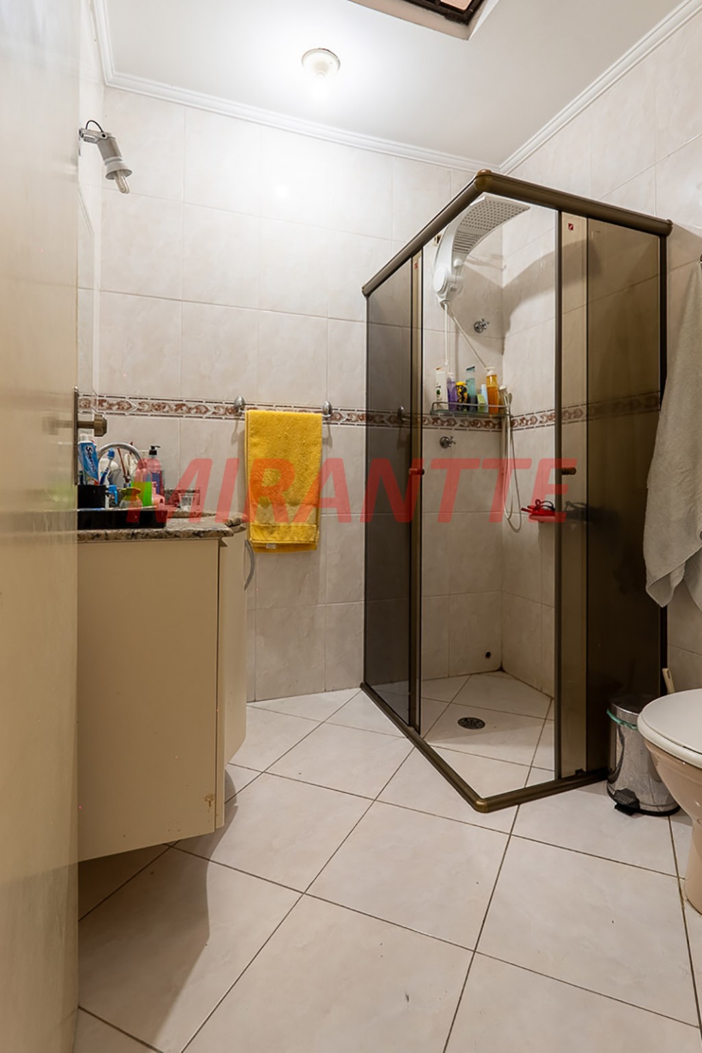 Sobrado de 199m² com 3 quartos em Vila Mazzei