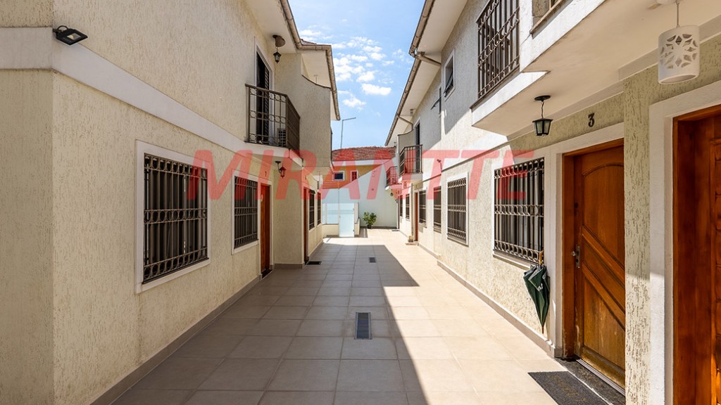 Sobrado de 199m² com 3 quartos em Vila Mazzei