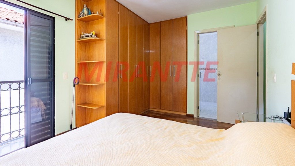 Sobrado de 199m² com 3 quartos em Vila Mazzei