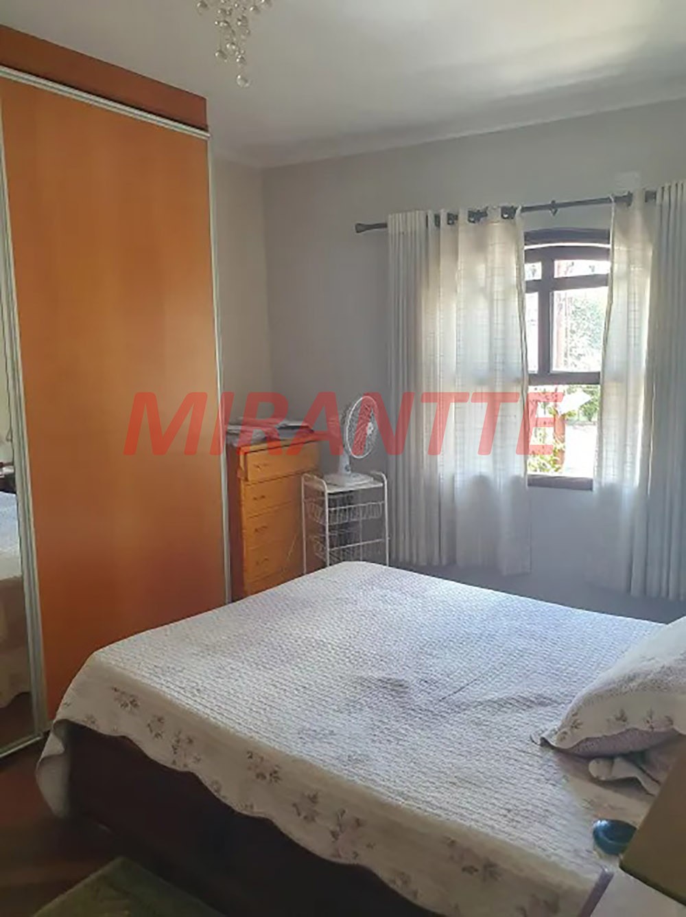 Sobrado de 260m² com 3 quartos em Jardim São Paulo